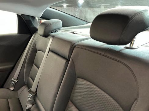 Used 2025 Chevrolet Malibu LT image 20