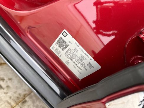 Used 2022 Buick Enclave Premium w/ Surround and Sites Package image 21