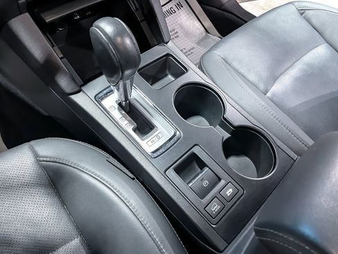 Used 2017 Subaru Outback 2.5i Limited image 29