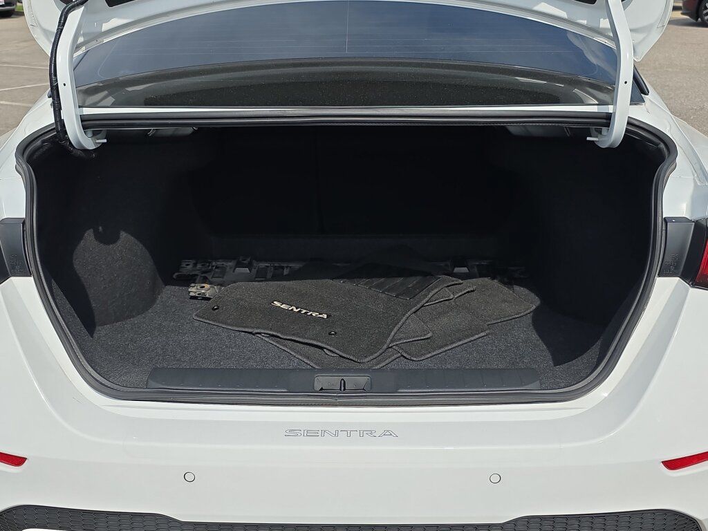 Used 2025 Nissan Sentra S FWD image 13