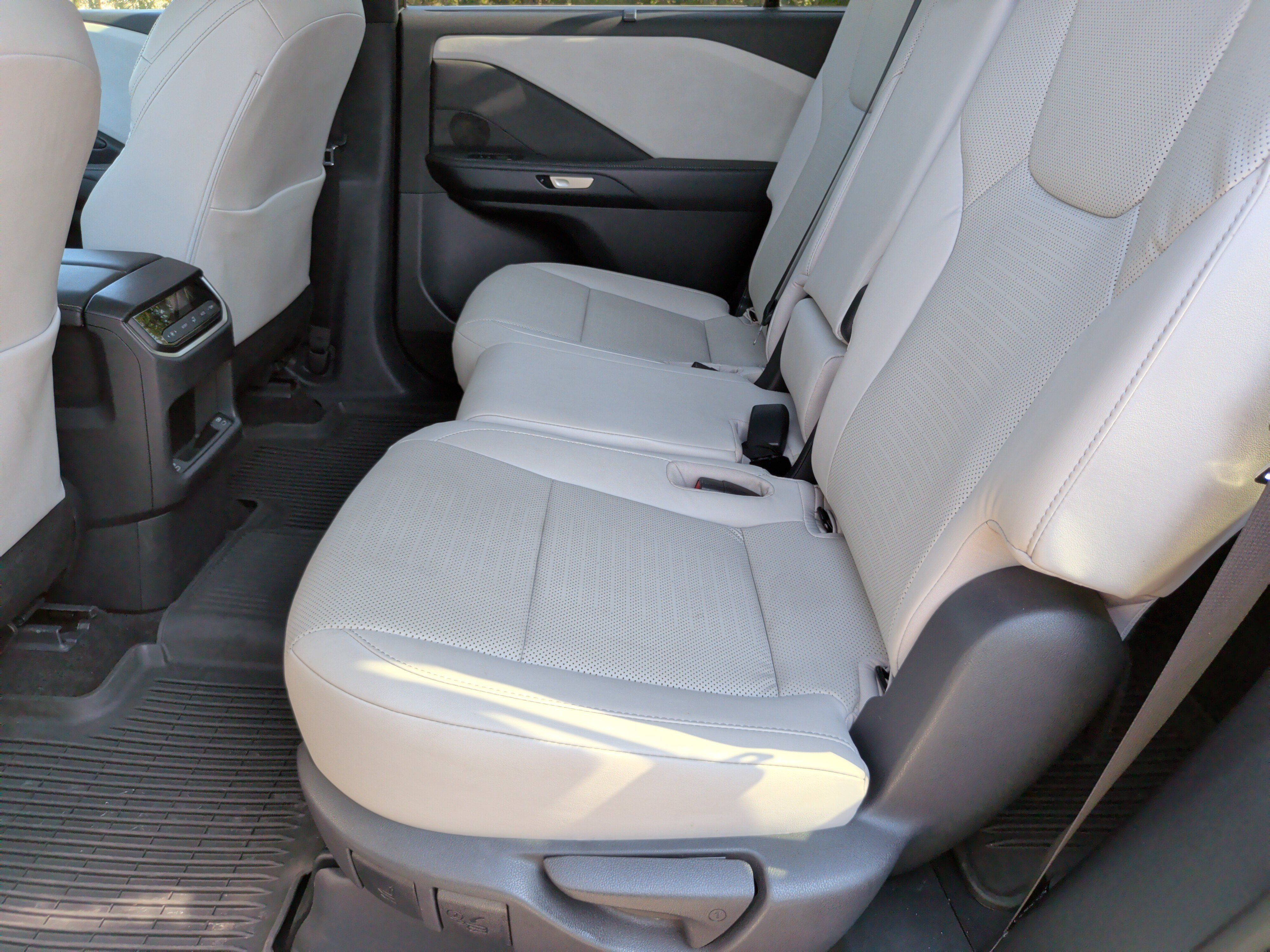 Used 2025 Lexus TX 350 AWD w/ Technology Package image 36