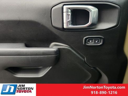 Used 2025 Jeep Wrangler Sport image 25