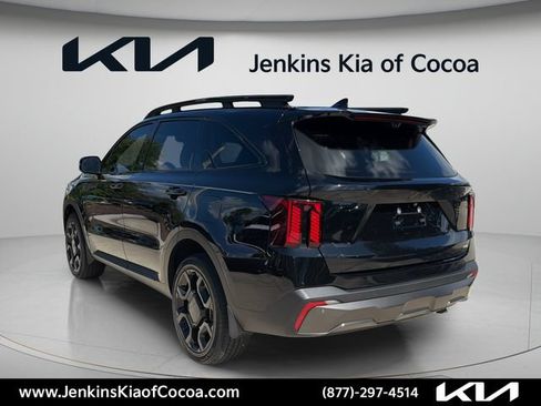 Certified 2025 Kia Sorento SX Prestige w/ Olive Brown Leather Package AWD/4WD image 7