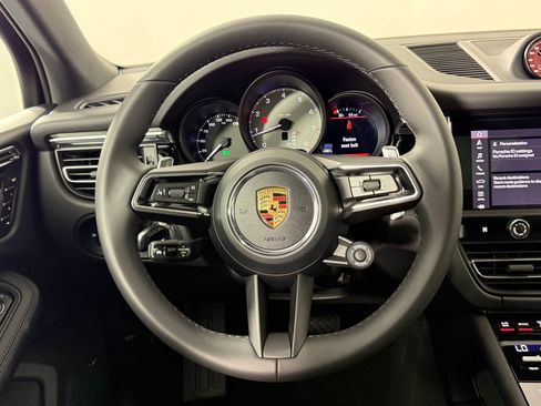 Certified 2026 Porsche Macan S AWD/4WD image 19