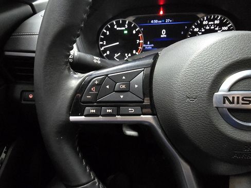 Used 2022 Nissan Altima 2.5 SV w/ SV Premium Package image 24