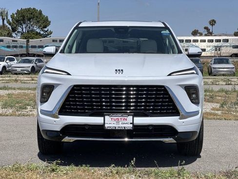 New 2026 Buick Enclave Avenir w/ Super Cruise Package AWD/4WD image 2