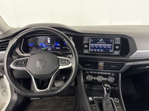 Used 2023 Volkswagen Jetta SE FWD image 10
