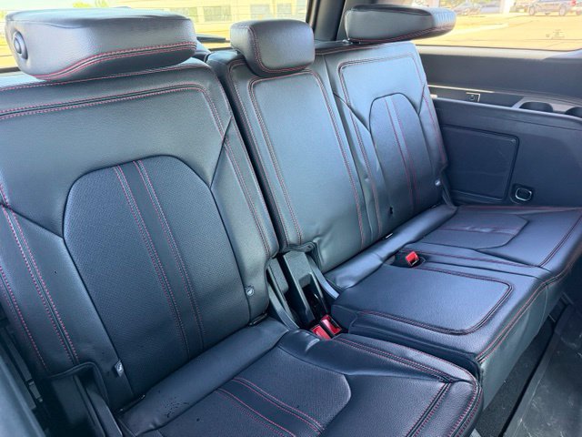 Used 2024 Ford Expedition Limited AWD/4WD image 14