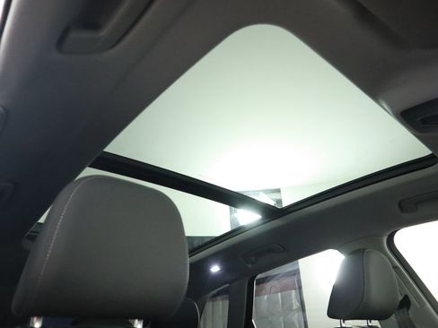 Used 2025 Audi Q5 2.0T Premium Plus w/ Premium Plus image 21