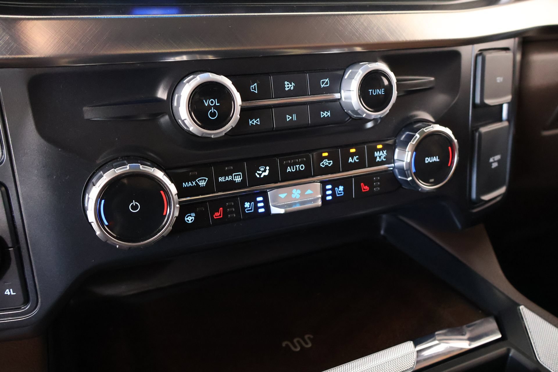 Used 2024 Ford F250 King Ranch AWD/4WD image 8
