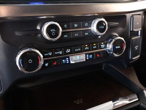 Used 2024 Ford F250 King Ranch AWD/4WD image 8