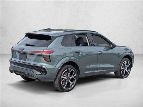 New 2026 Audi Q3 quattro 2.0T AWD/4WD image 2