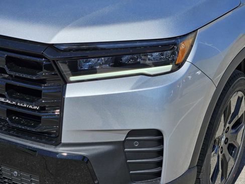 New 2026 Honda Pilot Black Edition image 6