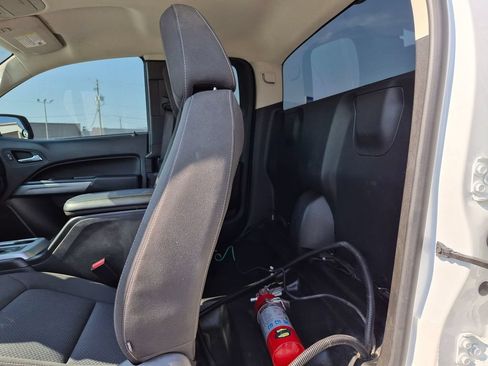 Used 2022 Chevrolet Colorado LT w/ Fleet Safety Package RWD image 26