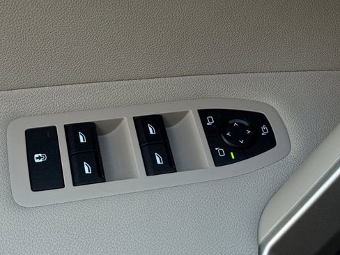 New 2026 BMW iX xDrive60 AWD/4WD image 11