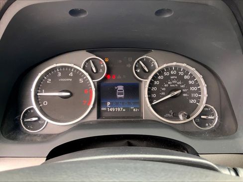 Used 2015 Toyota Tundra SR5 w/ SR5 Upgrade Package image 24