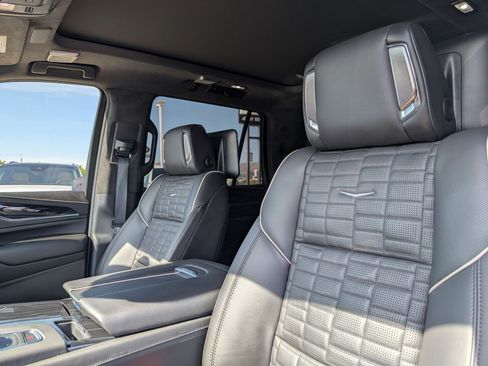 Certified 2024 Cadillac Escalade V w/ LPO, ONYX Package AWD/4WD image 28