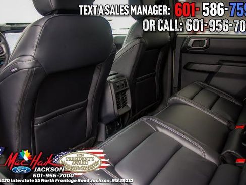 New 2026 Ford Bronco Outer Banks w/ Sasquatch Package image 12