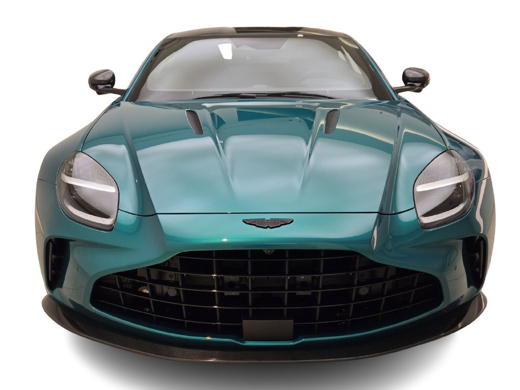 Used 2025 Aston Martin V8 Vantage Coupe RWD image 2