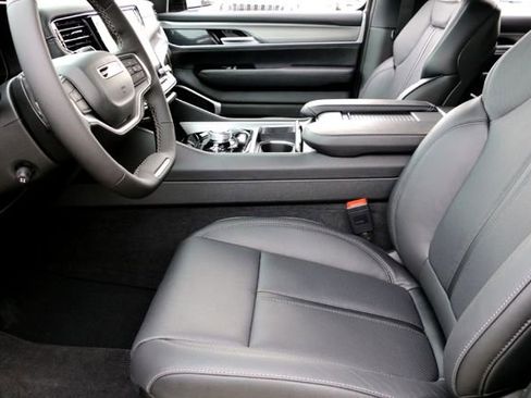 New 2026 Jeep Grand Wagoneer L Limited image 9