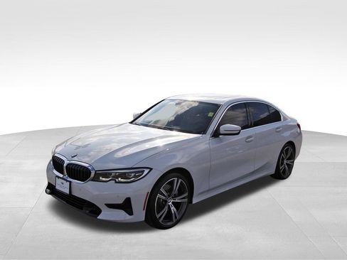 Used 2022 BMW 330i Sedan w/ Driving Assistance Package image 2