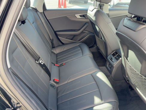 Used 2019 Audi A4 2.0T Premium image 29