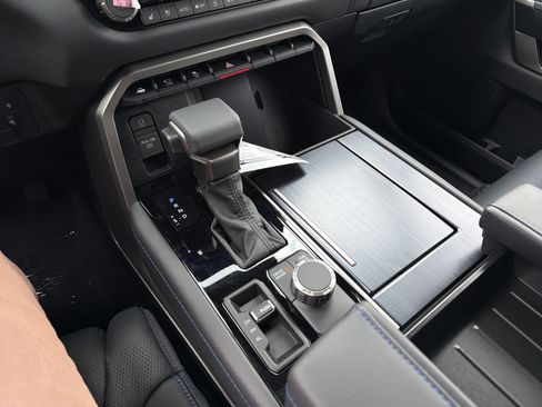 New 2026 Toyota Sequoia Platinum AWD/4WD image 23