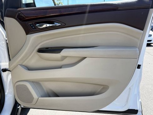 Used 2016 Cadillac SRX Luxury w/ Driver Awareness Package FWD image 14