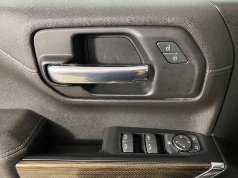 Certified 2022 Chevrolet Silverado 1500 RST w/ Redline Edition AWD/4WD image 14