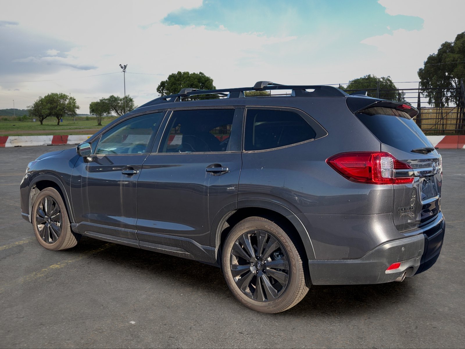 Used 2022 Subaru Ascent Onyx Edition AWD/4WD image 4