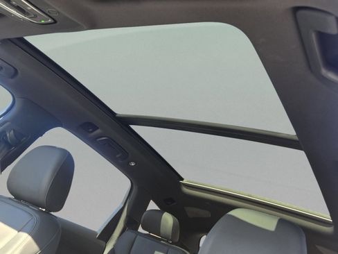 Used 2022 Audi Q7 Premium Plus w/ Premium Plus Package image 34