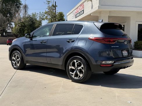Used 2020 Kia Sportage LX FWD image 3