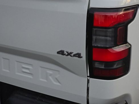 Used 2022 Nissan Frontier S w/ Technology Package image 24