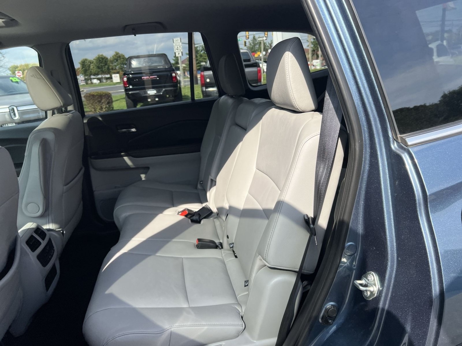 Used 2017 Honda Pilot EX-L image 24