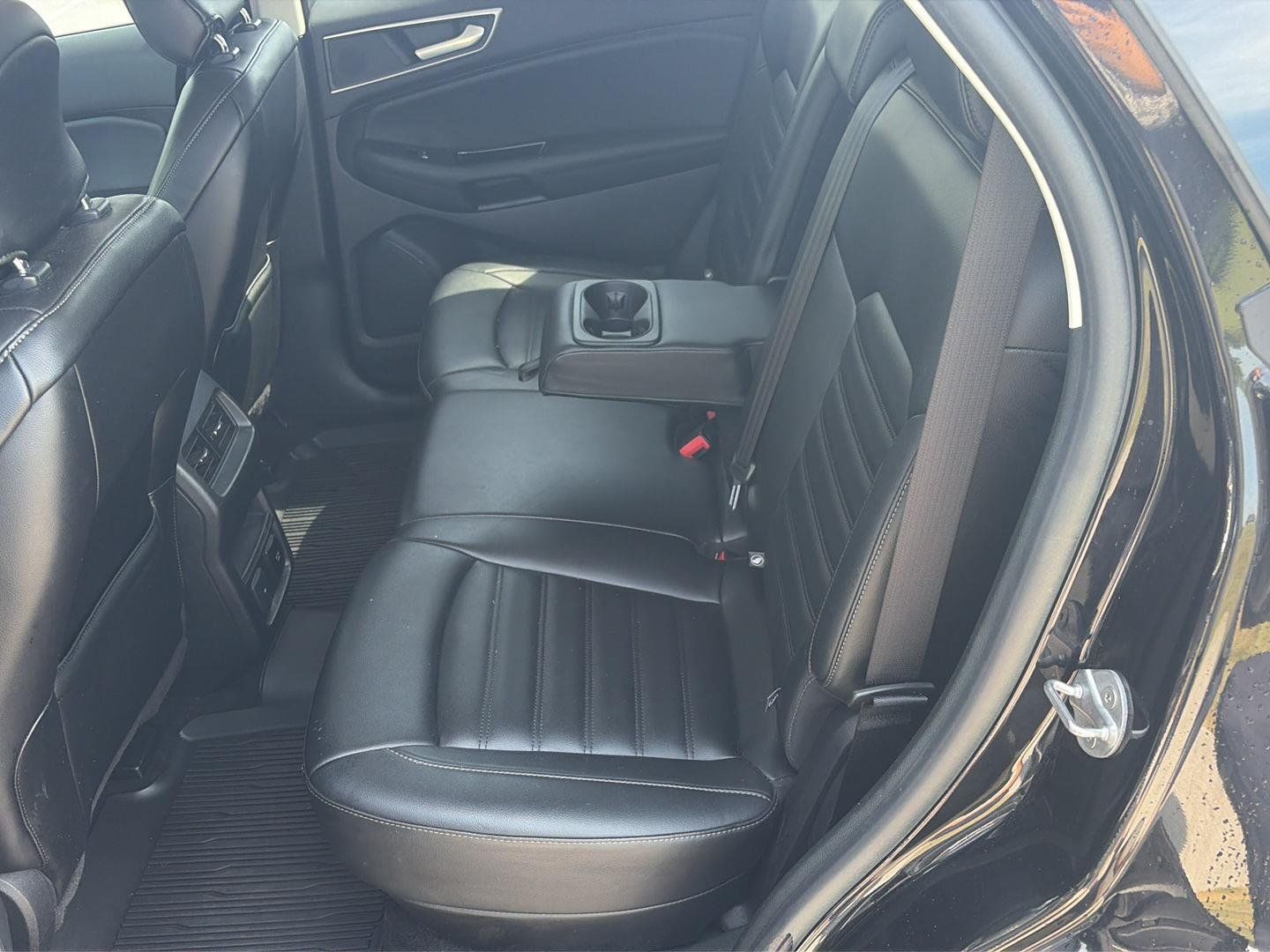 Used 2019 Ford Edge SEL w/ Equipment Group 201A AWD/4WD image 12