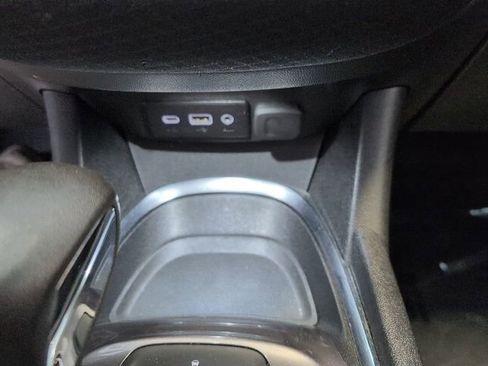 Used 2022 Chevrolet Malibu LT FWD image 24