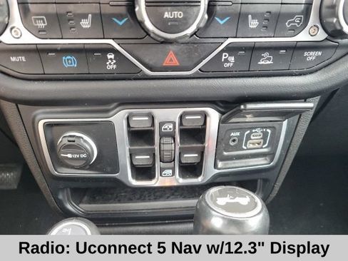Used 2024 Jeep Wrangler Unlimited Sahara w/ Technology Group AWD/4WD image 11