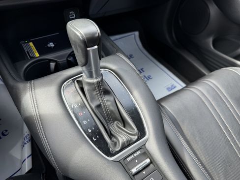 Certified 2024 Honda HR-V EX-L image 18