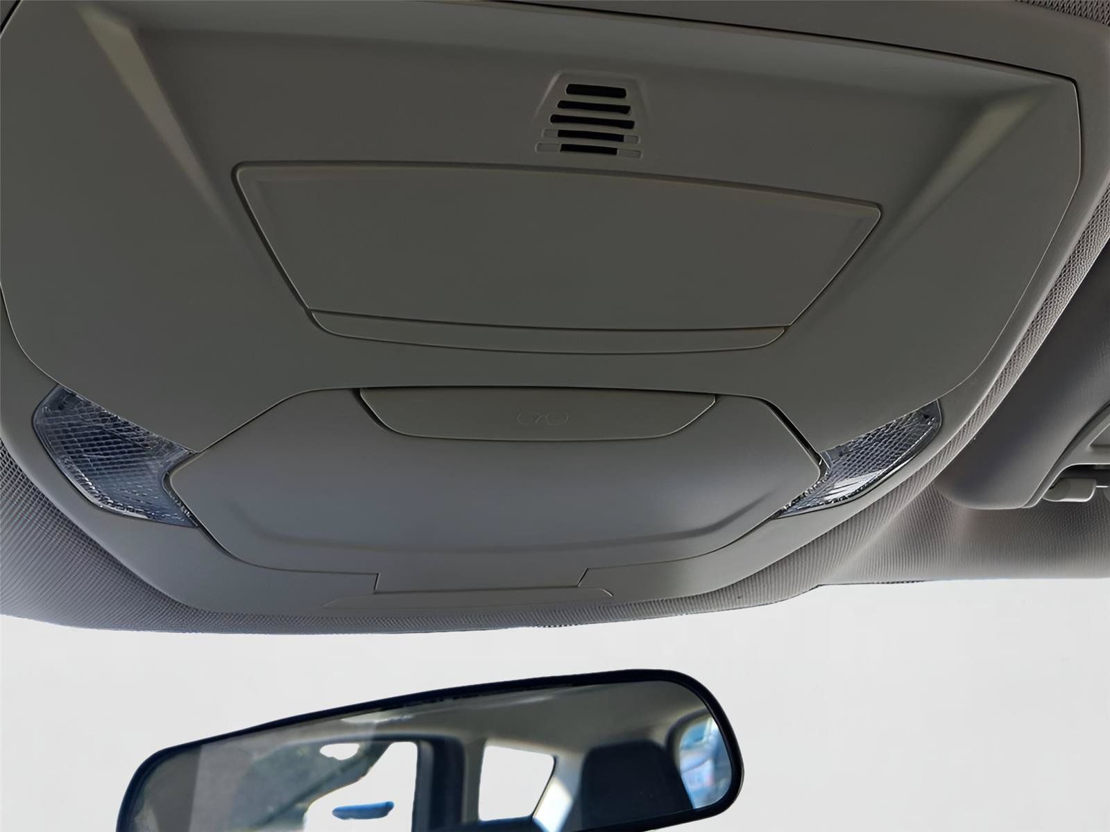 Used 2017 Ford Escape S FWD image 20