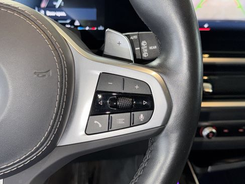 Used 2024 BMW X7 xDrive40i w/ M Sport Package image 24