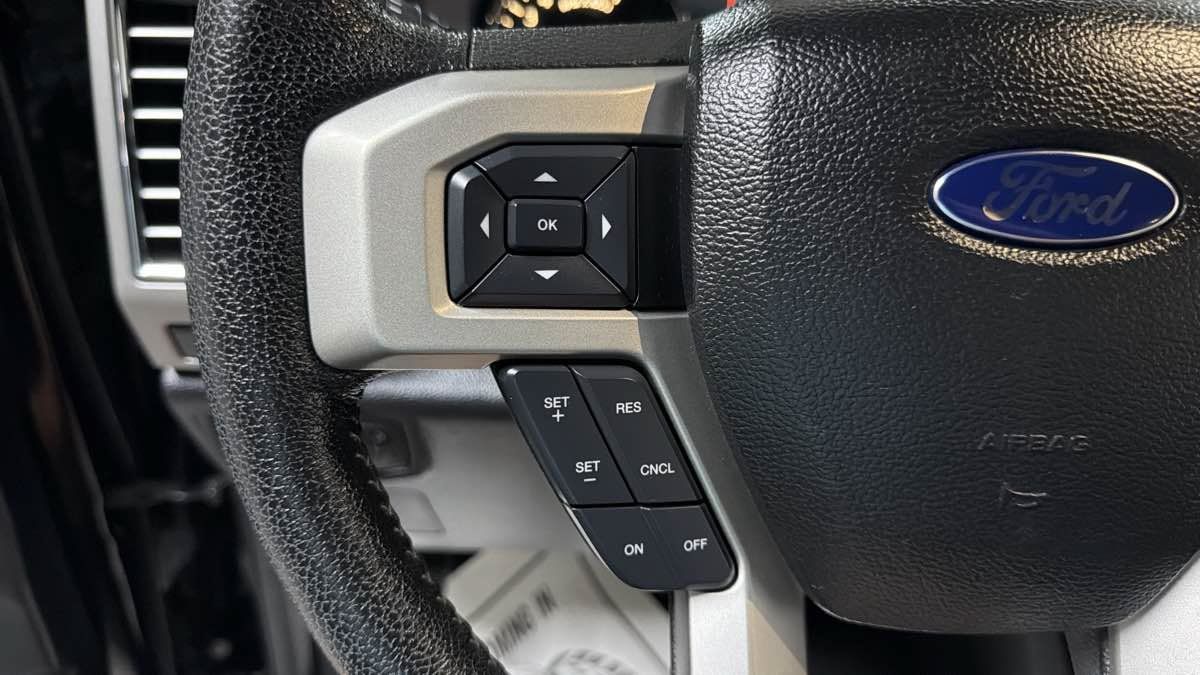 Used 2016 Ford F150 Lariat AWD/4WD image 16