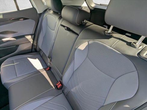 New 2026 Volkswagen Tiguan SE FWD image 11