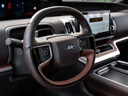 Used 2025 Ford Expedition King Ranch AWD/4WD image 22