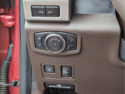 Used 2019 Ford F350 King Ranch w/ King Ranch Ultimate Package AWD/4WD image 27