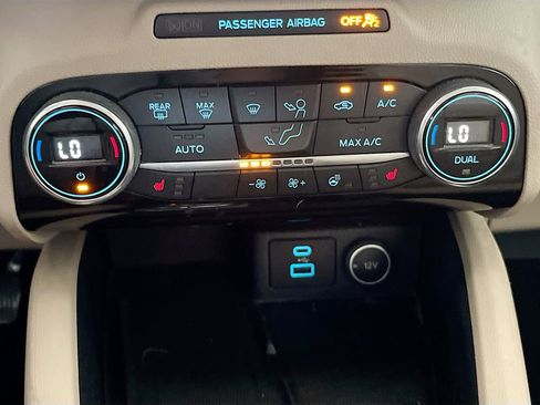 Used 2021 Ford Escape SEL w/ Technology Package image 16