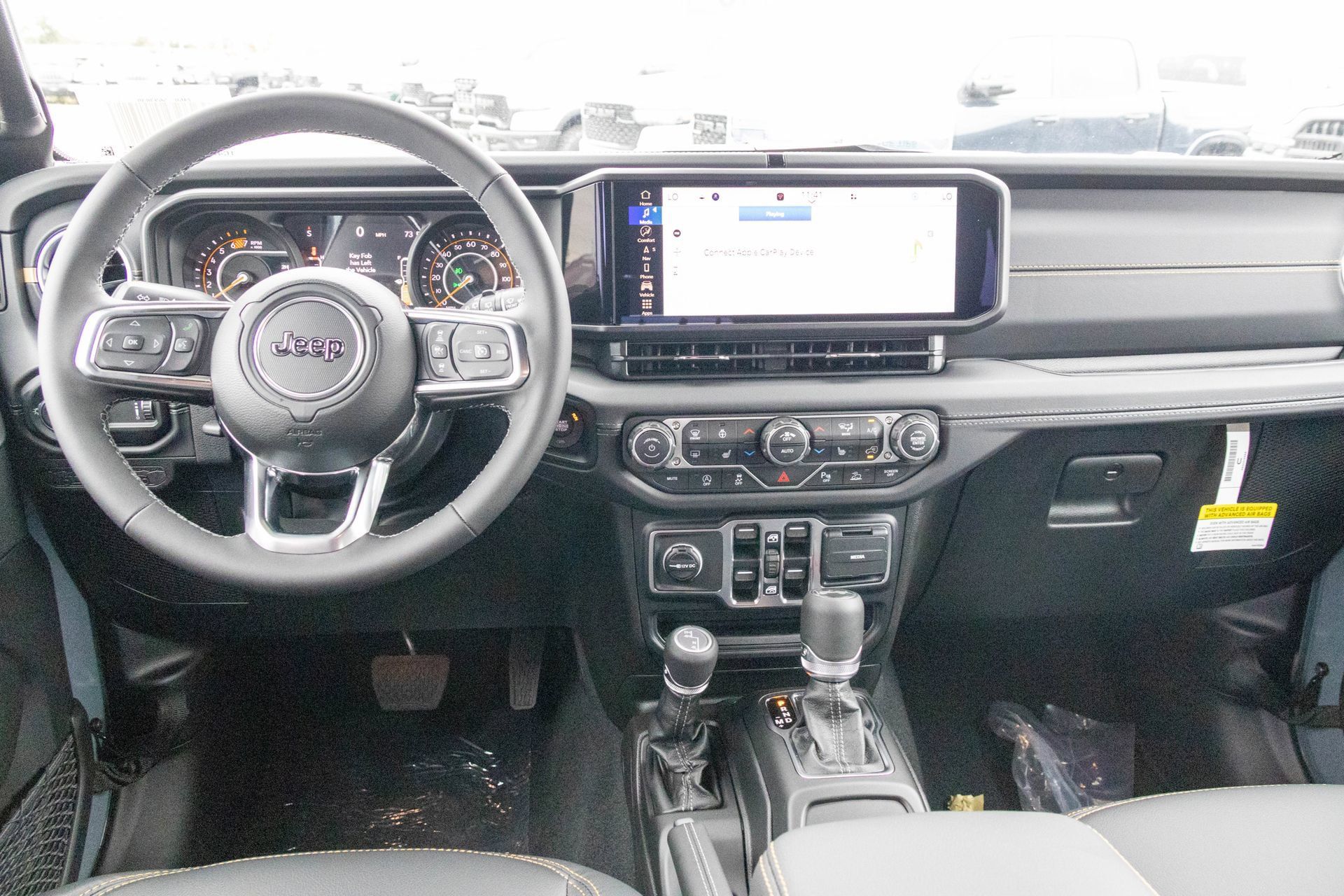 New 2026 Jeep Wrangler Unlimited Sahara AWD/4WD image 17
