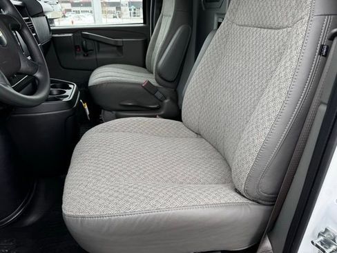New 2026 Chevrolet Express 3500 w/ Power Convenience Package image 4