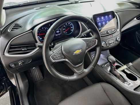 Used 2024 Chevrolet Malibu RS FWD image 22