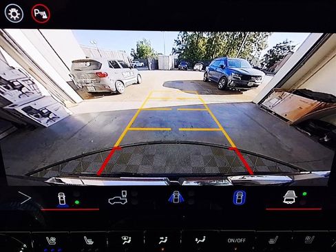 New 2026 GMC Canyon Denali image 4