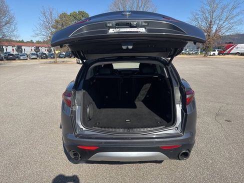 Used 2018 Alfa Romeo Stelvio Ti image 17